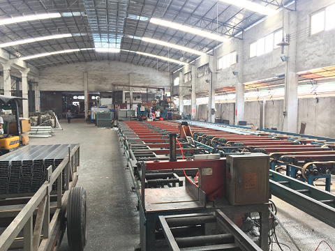 工业萝卜视频免费下载看片生产车间