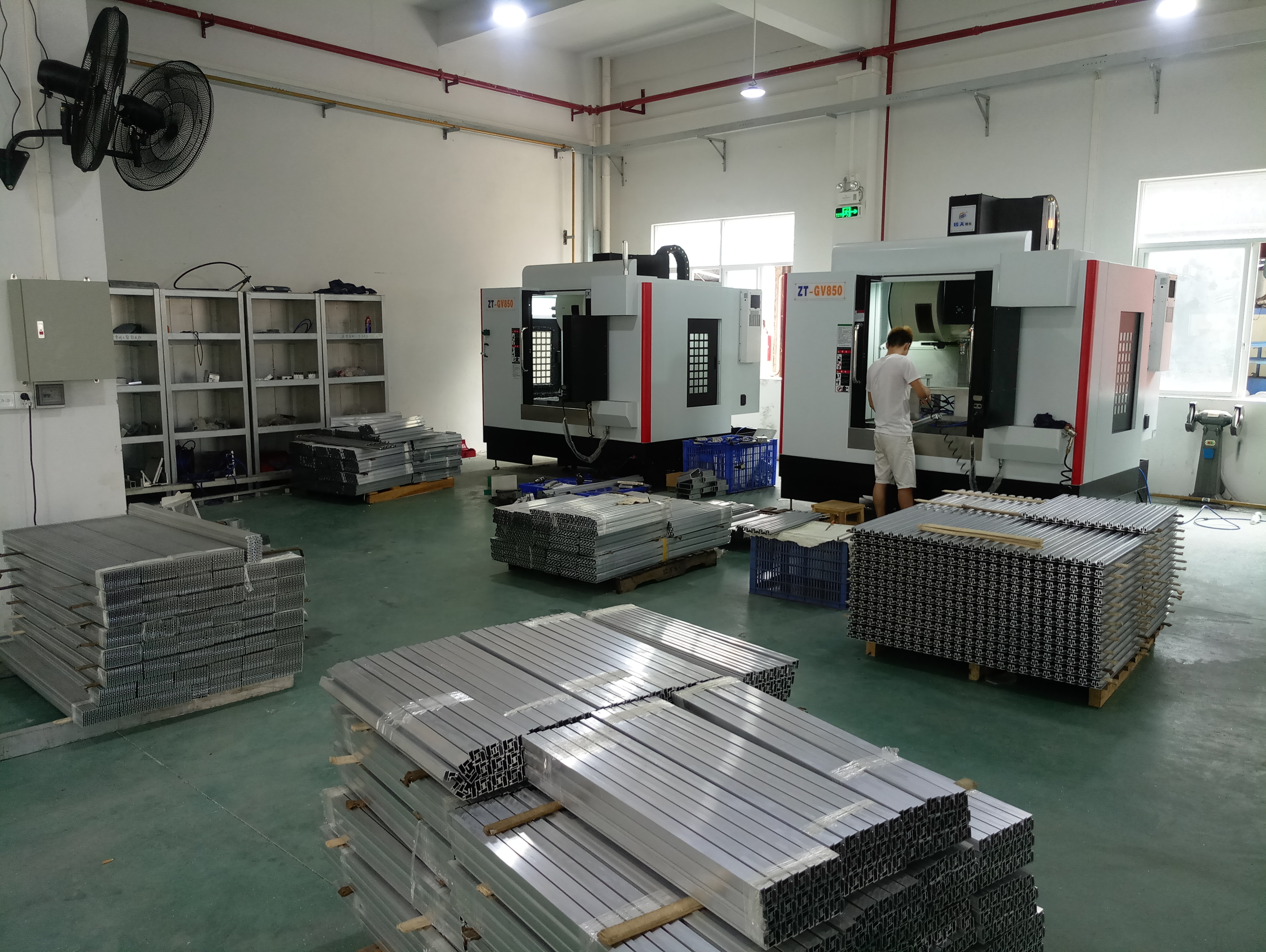 卡布灯箱萝卜视频免费下载看片生产 卡布灯箱萝卜视频免费下载看片生产